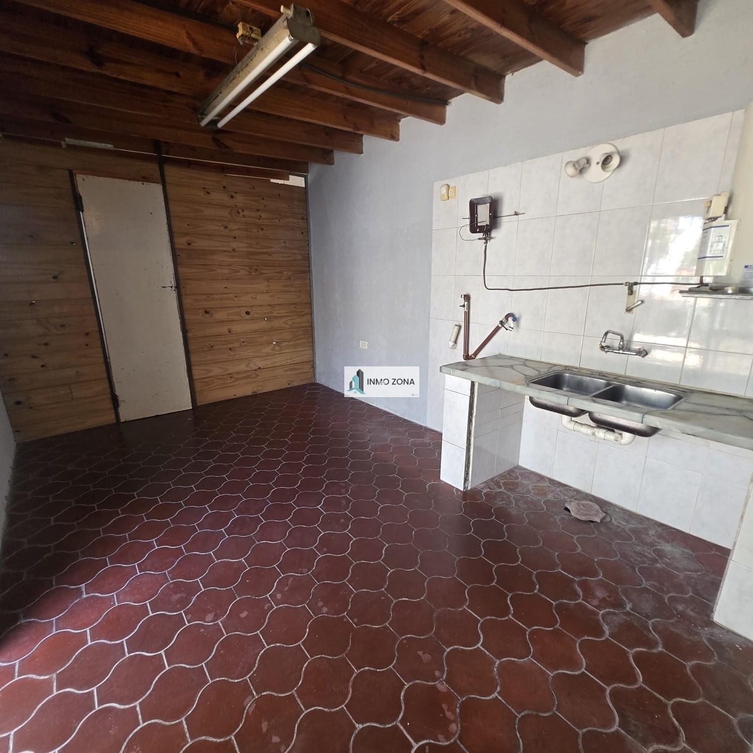 CASA EN ALQUILER EN Bº UNIMEV, GUAYMALLEN, MENDOZA