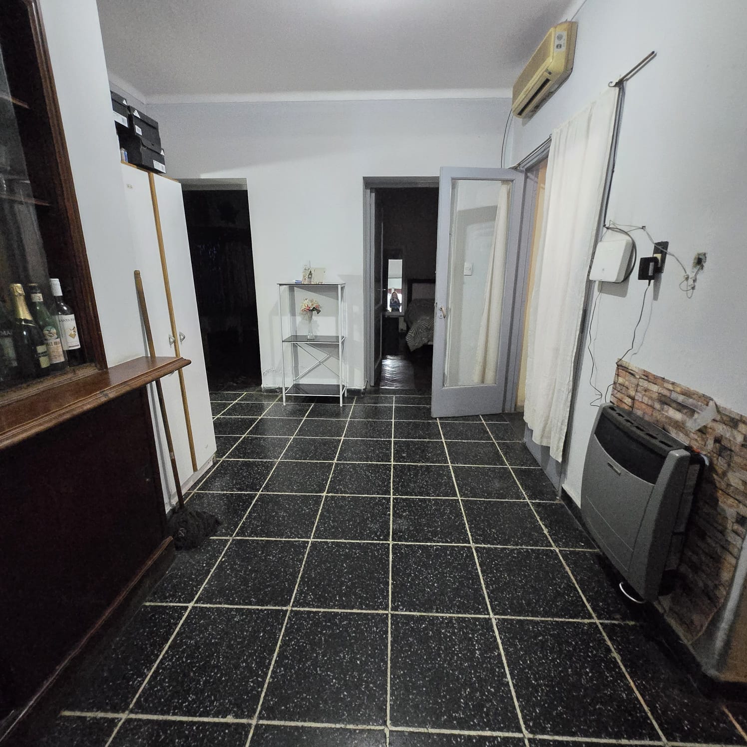 CASA ESQUINA EN VENTA EN SEXTA SECCION, CIUDAD, MENDOZA